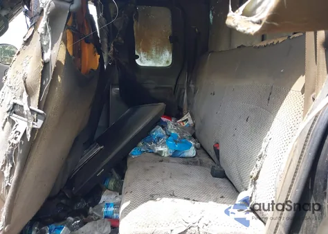 2001 Ford F-150 Lariat/Xl/Xlt z USA, uszkodzony, nr VIN 1FTRX18L51NA38125